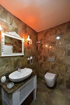 Hotel Yalim *