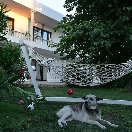 Yalim Hotel